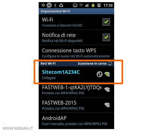 la linea adsl viene mostrata con il colore celeste chiaro