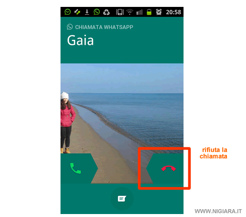 per rifiutare la chiamata premi sul simbolo rosso e spostalo verso destra