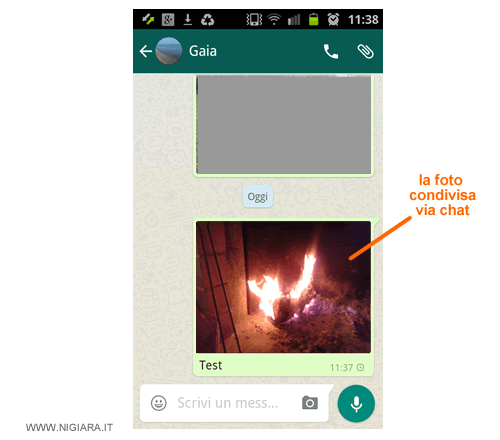 la foto condivisa si vede nella chat personale con la persona
